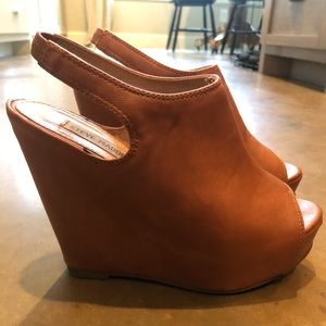 Steve Madden blassst wedge